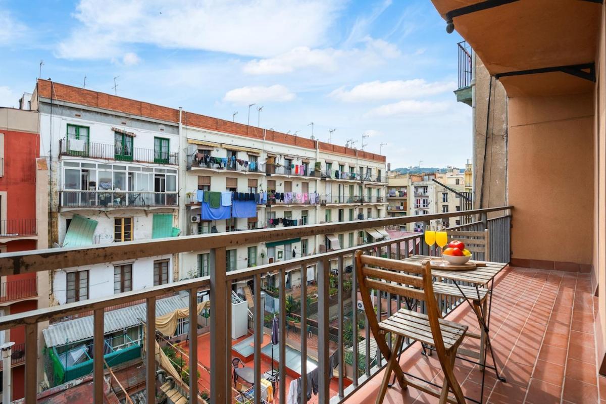 Lodging Apartments Liceu G1 Barcellona Esterno foto
