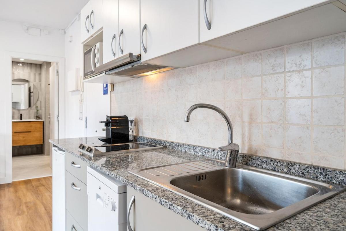 Lodging Apartments Liceu G1 Barcellona Esterno foto
