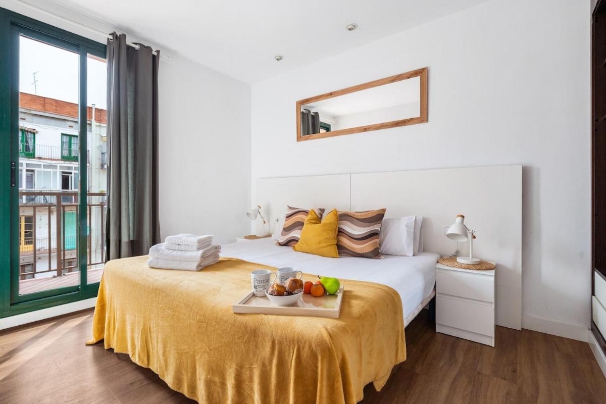 Lodging Apartments Liceu G1 Barcellona Esterno foto